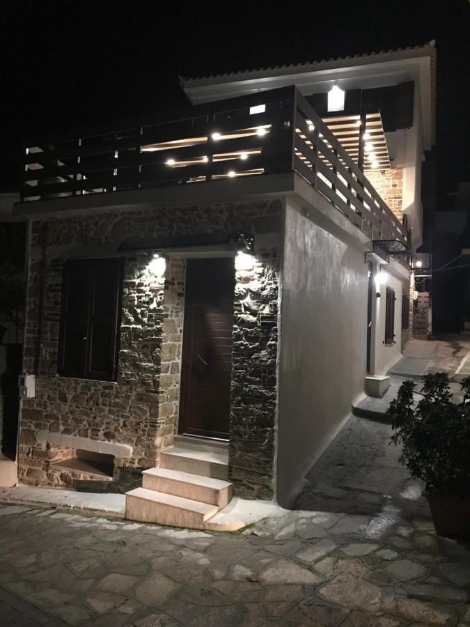 Вилла Samos Marias' Stone House 1 Карловаси Экстерьер фото